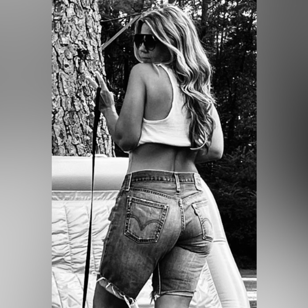 LEVIS shorts - Picture 7 of 11